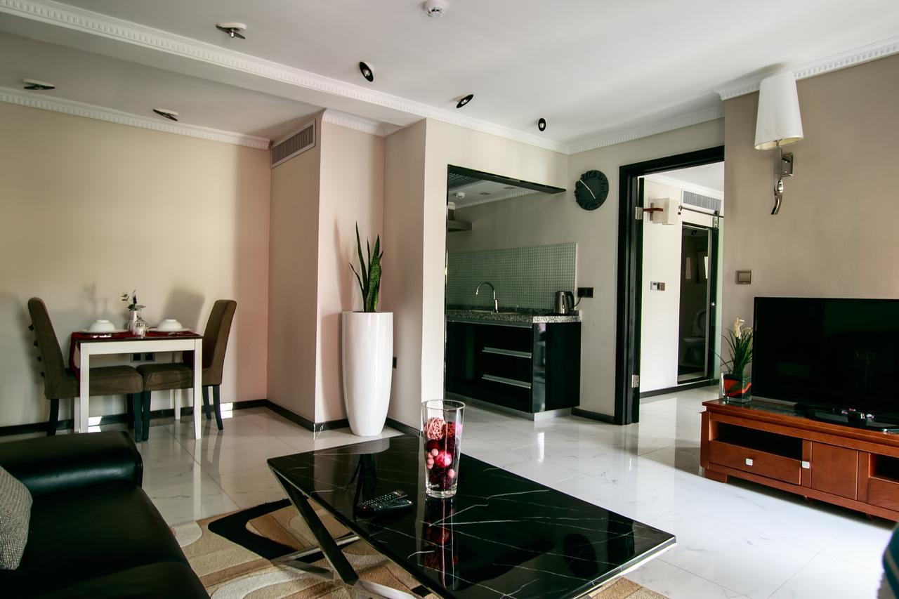 Red Mango Hotel And Apartments Sekondi-Takoradi Exterior photo